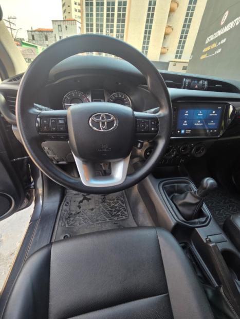 TOYOTA Hilux Caminhonete 2.8 4P 4X4 DIESEL CABINE DUPLA, Foto 11