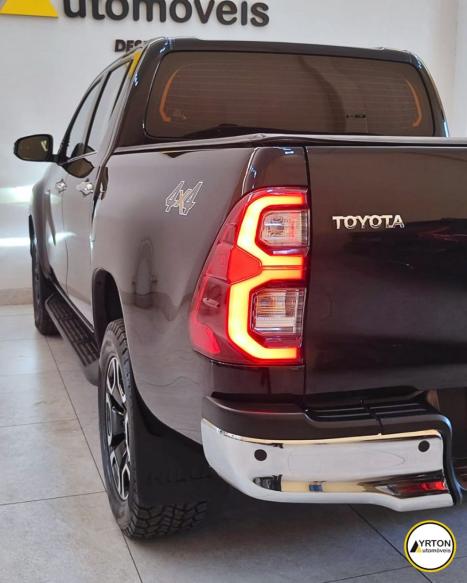 TOYOTA Hilux Caminhonete 2.8 16V SRX 4X4 DIESEL CABINE DUPLA AUTOM�TICO, Foto 8