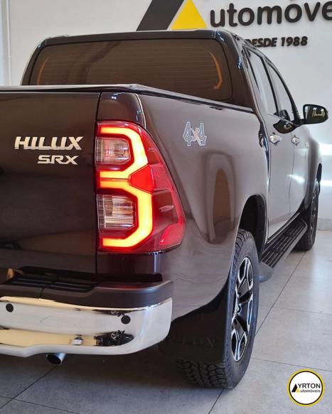 TOYOTA Hilux Caminhonete 2.8 16V SRX 4X4 DIESEL CABINE DUPLA AUTOM�TICO, Foto 9