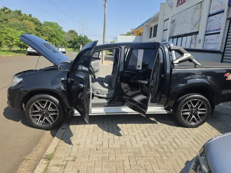TOYOTA Hilux Caminhonete 3.0 16V 4P 4X4 SRV TURBO DIESEL CABINE DUPLA AUTOMÁTICO, Foto 14