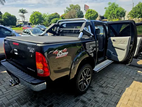 TOYOTA Hilux Caminhonete 3.0 16V 4P 4X4 SRV TURBO DIESEL CABINE DUPLA AUTOMÁTICO, Foto 18