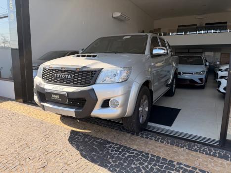 TOYOTA Hilux Caminhonete 3.0 16V 4P 4X4 SRV TURBO DIESEL CABINE DUPLA AUTOMÁTICO, Foto 3