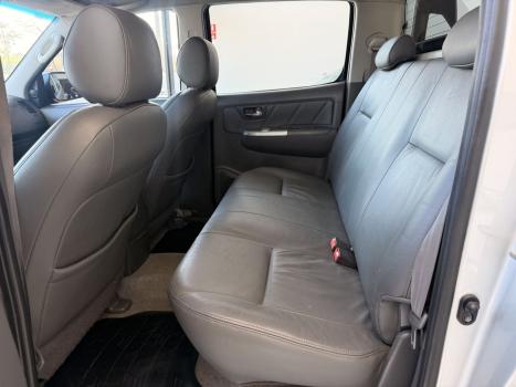TOYOTA Hilux Caminhonete 3.0 16V 4P 4X4 SRV TURBO DIESEL CABINE DUPLA AUTOMÁTICO, Foto 8