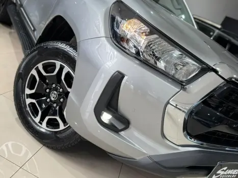 TOYOTA Hilux Caminhonete 2.8 16V SRV 4X4 DIESEL CABINE DUPLA AUTOMÁTICO, Foto 4