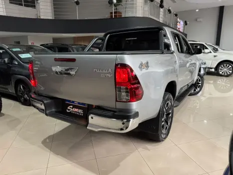 TOYOTA Hilux Caminhonete 2.8 16V SRV 4X4 DIESEL CABINE DUPLA AUTOMÁTICO, Foto 7