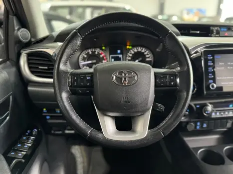 TOYOTA Hilux Caminhonete 2.8 16V SRV 4X4 DIESEL CABINE DUPLA AUTOMÁTICO, Foto 8