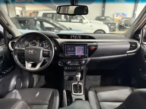 TOYOTA Hilux Caminhonete 2.8 16V SRV 4X4 DIESEL CABINE DUPLA AUTOMÁTICO, Foto 10