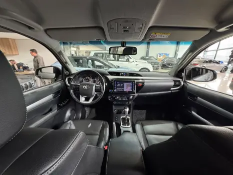 TOYOTA Hilux Caminhonete 2.8 16V SRV 4X4 DIESEL CABINE DUPLA AUTOMÁTICO, Foto 11