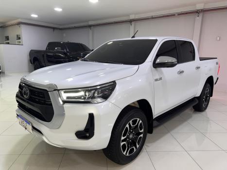 TOYOTA Hilux Caminhonete 2.8 16V SRX 4X4 TURBO DIESEL CABINE DUPLA AUTOMÁTICO, Foto 1