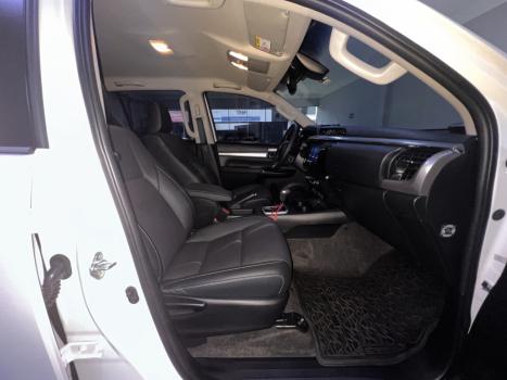 TOYOTA Hilux Caminhonete 2.8 16V SRX 4X4 TURBO DIESEL CABINE DUPLA AUTOMÁTICO, Foto 6