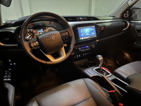TOYOTA Hilux Caminhonete 2.8 16V SRX 4X4 TURBO DIESEL CABINE DUPLA AUTOMÁTICO, Foto 9