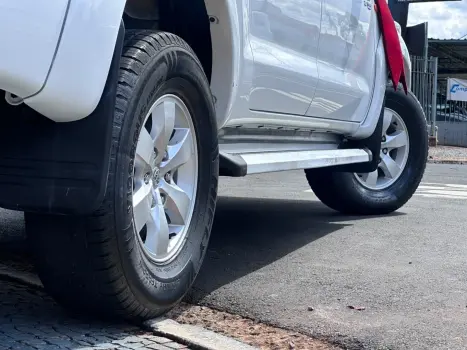 TOYOTA Hilux Caminhonete 2.7 16V 4P SR FLEX AUTOMÁTICO, Foto 9