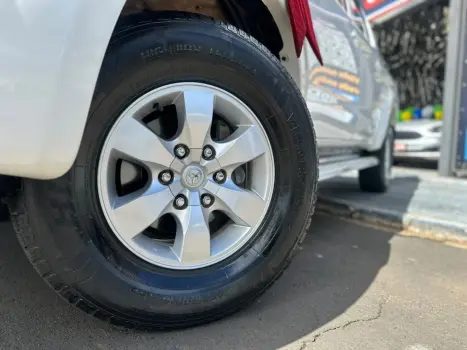 TOYOTA Hilux Caminhonete 2.7 16V 4P SR FLEX AUTOMÁTICO, Foto 13
