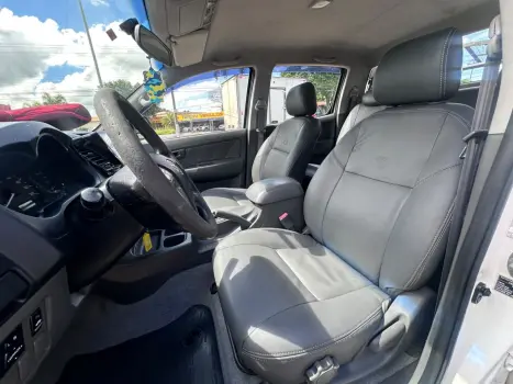 TOYOTA Hilux Caminhonete 2.7 16V 4P SR FLEX AUTOMÁTICO, Foto 14