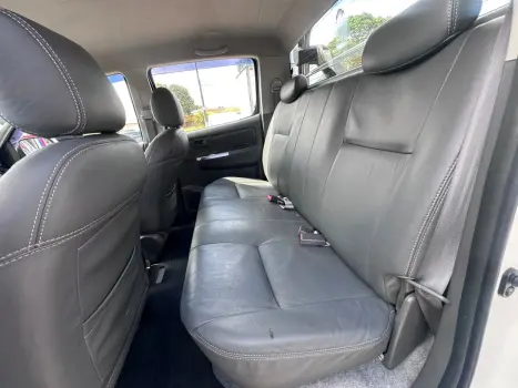 TOYOTA Hilux Caminhonete 2.7 16V 4P SR FLEX AUTOMÁTICO, Foto 15