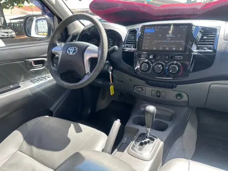 TOYOTA Hilux Caminhonete 2.7 16V 4P SR FLEX AUTOMÁTICO, Foto 21
