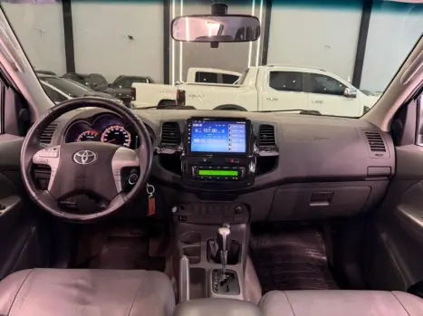 TOYOTA Hilux Caminhonete 2.7 16V 4P SRV FLEX 4X4  CABINE DUPLA AUTOMÁTICO, Foto 18