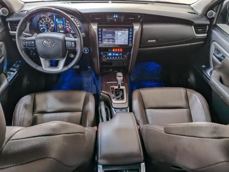 TOYOTA Hilux SW4 2.7 16V 4P FLEX SRV 7 LUGARES AUTOMTICO, Foto 15