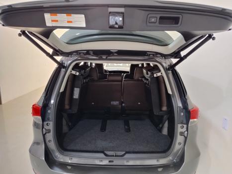 TOYOTA Hilux SW4 2.7 16V 4P FLEX SRV 7 LUGARES AUTOMTICO, Foto 17