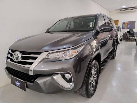 TOYOTA Hilux SW4 2.7 16V 4P FLEX SRV 7 LUGARES AUTOMTICO, Foto 1