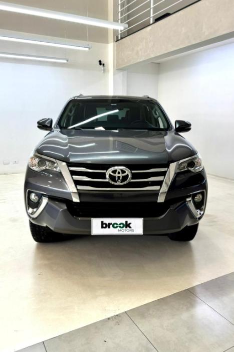 TOYOTA Hilux SW4 2.7 16V 4P FLEX SRV 7 LUGARES AUTOMTICO, Foto 2