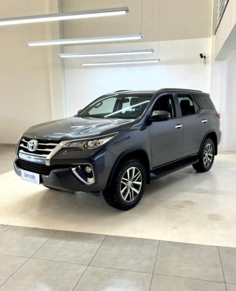 TOYOTA Hilux SW4 2.7 16V 4P FLEX SRV 7 LUGARES AUTOMTICO, Foto 3