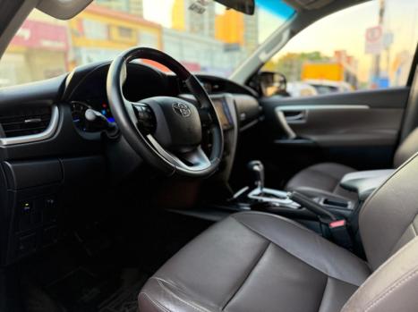 TOYOTA Hilux SW4 2.7 16V 4P SR FLEX AUTOM�TICO, Foto 13