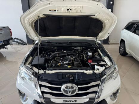 TOYOTA Hilux SW4 2.7 16V 4P FLEX SRV 7 LUGARES AUTOM�TICO, Foto 17