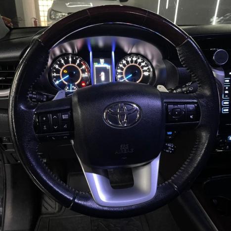 TOYOTA Hilux SW4 2.7 16V 4P FLEX SRV 7 LUGARES AUTOM�TICO, Foto 16