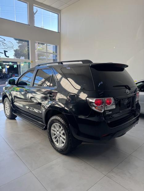TOYOTA Hilux SW4 2.7 16V 4P SR FLEX AUTOM�TICO, Foto 6
