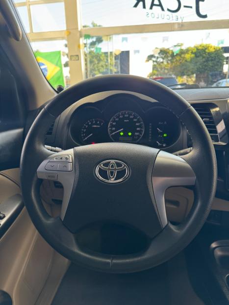 TOYOTA Hilux SW4 2.7 16V 4P SR FLEX AUTOM�TICO, Foto 9