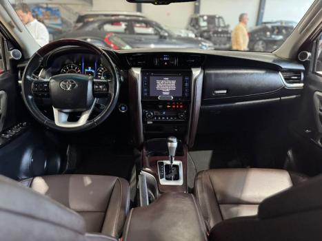TOYOTA Hilux SW4 2.7 16V 4P FLEX SRV 7 LUGARES AUTOMÁTICO, Foto 9