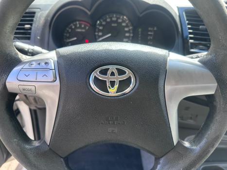 TOYOTA Hilux SW4 2.7 16V 4P SR FLEX AUTOMÁTICO, Foto 16
