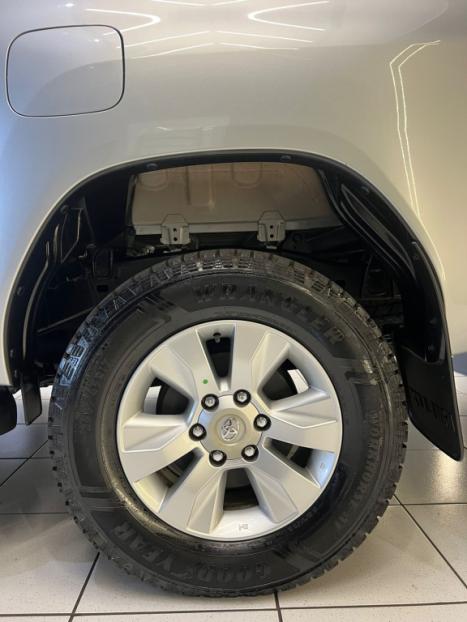 TOYOTA Hilux SW4 2.8 4P 4X4 TURBO DIESEL, Foto 9