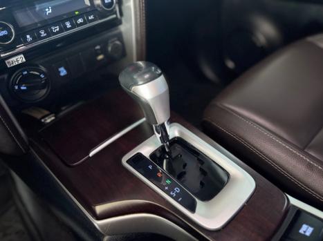 TOYOTA Hilux SW4 2.8 4P SRX 4X4 TURBO DIESEL AUTOMTICO, Foto 15