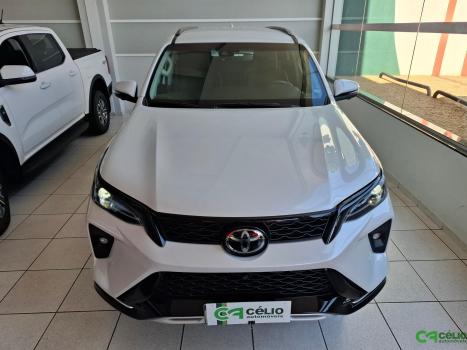 TOYOTA Hilux SW4 2.8 16V 4P SRX 4X4 7 LUGARES TURBO DIESEL AUTOMTICO, Foto 16