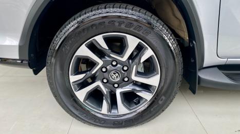 TOYOTA Hilux SW4 2.8 16V 4P SRX PLATINUM 4X4 7 LUGARES TURBO DIESEL AUTOMTICO, Foto 12