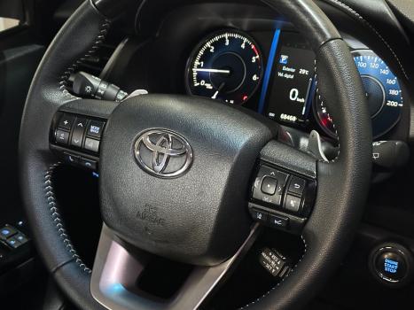 TOYOTA Hilux SW4 2.8 16V 4P SRX 4X4 7 LUGARES TURBO DIESEL AUTOMTICO, Foto 11