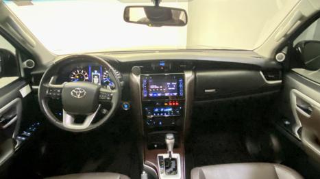 TOYOTA Hilux SW4 2.8 16V 4P SRX 4X4 7 LUGARES TURBO DIESEL AUTOM�TICO, Foto 7