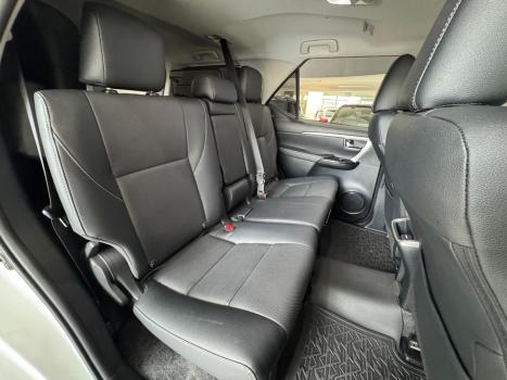 TOYOTA Hilux SW4 2.8 16V 4P SRX PLATINUM 4X4 7 LUGARES TURBO DIESEL AUTOM�TICO, Foto 14