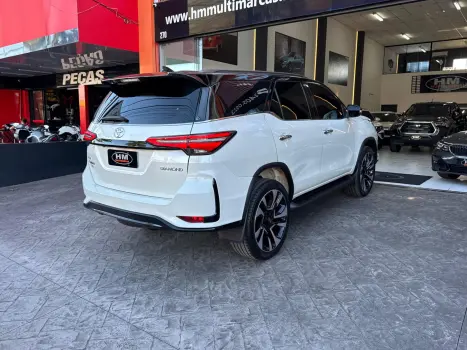 TOYOTA Hilux SW4 2.8 16V 4P SRX 4X4 7 LUGARES TURBO DIESEL AUTOM�TICO, Foto 10