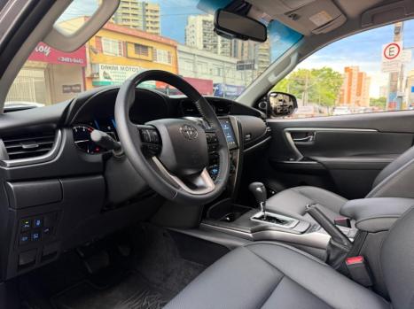 TOYOTA Hilux SW4 2.8 16V 4P SRX PLATINUM 4X4 7 LUGARES TURBO DIESEL AUTOM�TICO, Foto 9