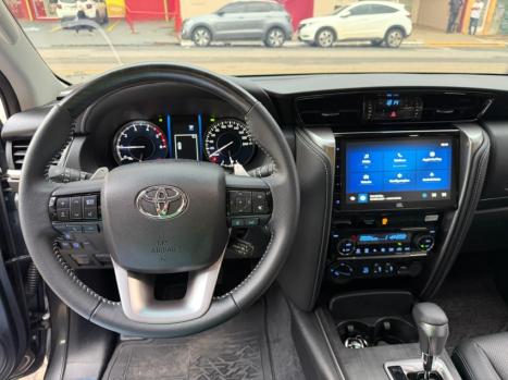 TOYOTA Hilux SW4 2.8 16V 4P SRX PLATINUM 4X4 7 LUGARES TURBO DIESEL AUTOM�TICO, Foto 12