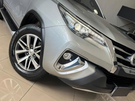 TOYOTA Hilux SW4 2.8 16V 4P SRX PLATINUM 4X4 TURBO DIESEL AUTOM�TICO, Foto 4