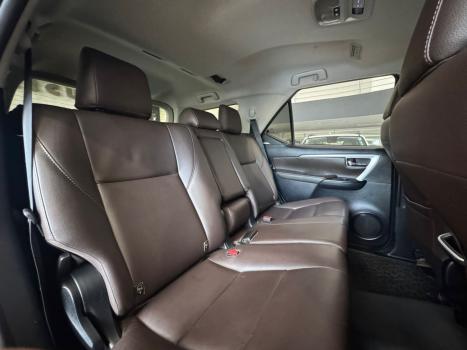 TOYOTA Hilux SW4 2.8 16V 4P SRX PLATINUM 4X4 TURBO DIESEL AUTOM�TICO, Foto 14