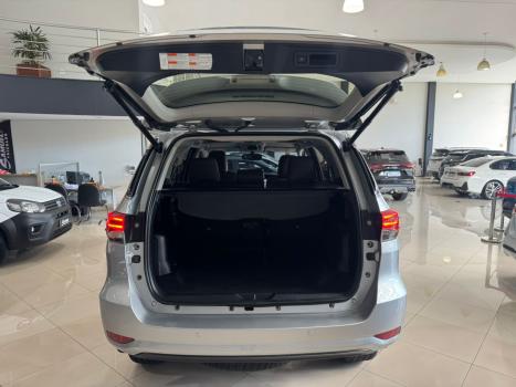 TOYOTA Hilux SW4 2.8 16V 4P SRX PLATINUM 4X4 TURBO DIESEL AUTOM�TICO, Foto 16