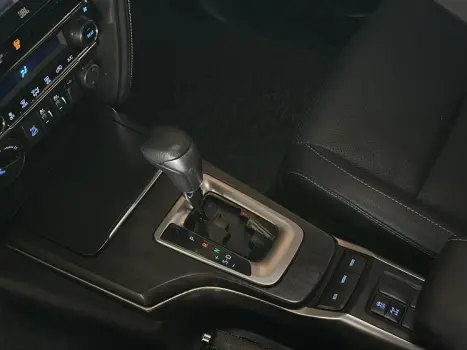 TOYOTA Hilux SW4 2.8 16V 4P SRX 4X4 7 LUGARES TURBO DIESEL AUTOM�TICO, Foto 12