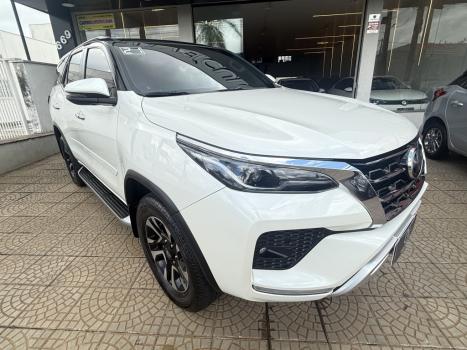 TOYOTA Hilux SW4 2.8 16V 4P SRX 4X4 7 LUGARES TURBO DIESEL AUTOM�TICO, Foto 4