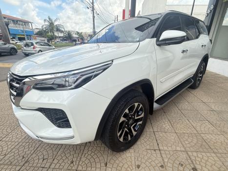 TOYOTA Hilux SW4 2.8 16V 4P SRX 4X4 7 LUGARES TURBO DIESEL AUTOM�TICO, Foto 5