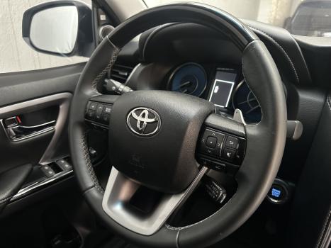 TOYOTA Hilux SW4 2.8 16V 4P SRX 4X4 7 LUGARES TURBO DIESEL AUTOM�TICO, Foto 7